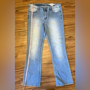 KDNK Light Wash Straight-Leg Jeans Size 34 | Stretch Denim